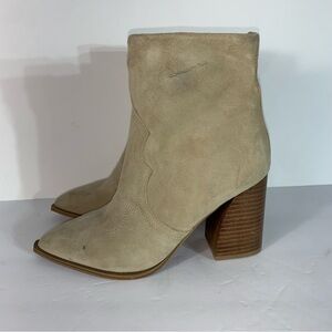 Steve Madden Stable and Sand Suede Booties Block Heel Zip Up Size 7.5M READ